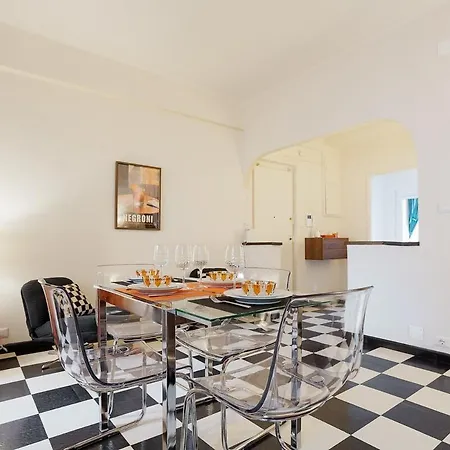 Santa Rita's Entertainment Hub Appartement